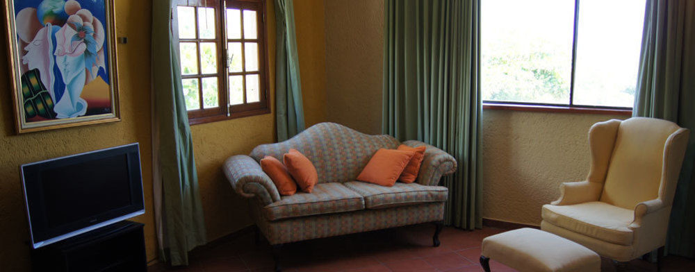 Visa Lodge Port-au-Prince Eksteriør bilde