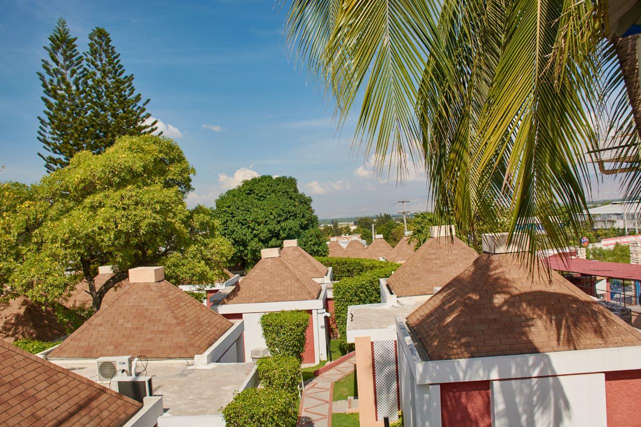Visa Lodge Port-au-Prince Eksteriør bilde