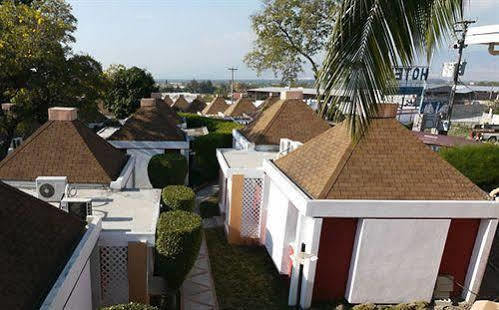 Visa Lodge Port-au-Prince Eksteriør bilde